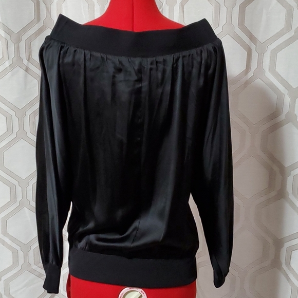 Silk light jacket or off the shoulder top - Picture 6 of 8